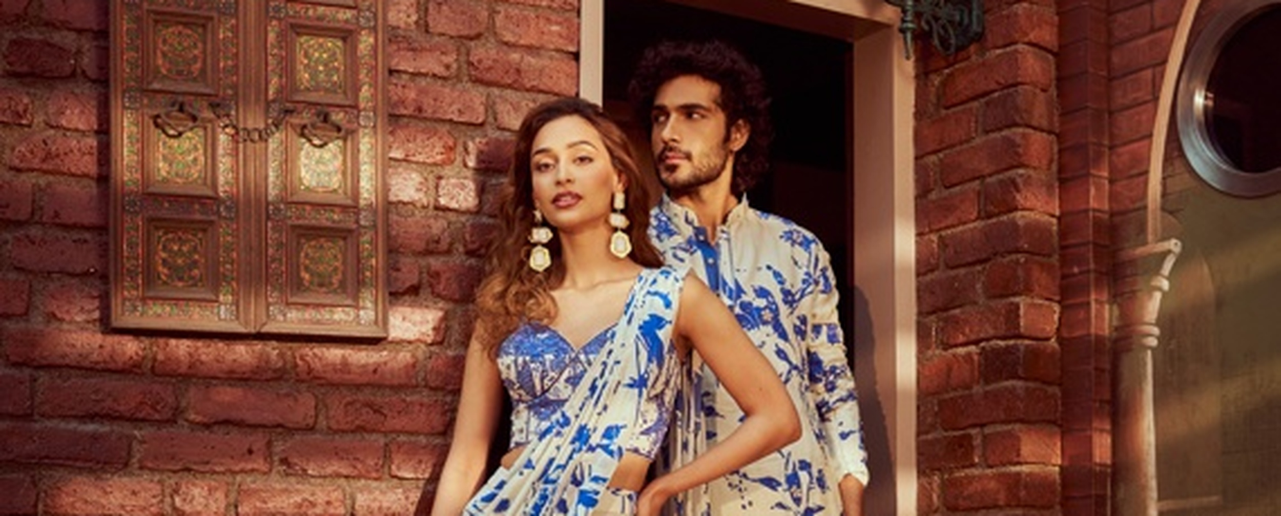 Coordinated Couple Outfits : How to Match Without Looking Matchy